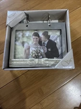 NWB Fetco 6x4 Inch Photo Album- Holds 40