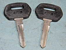 2 Ilco - SAAB SAA1-P KEY BLANK: SAAB 99 1974-1980, SAAB 900 1979-93  -  E235