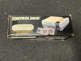 Bo&icirc;te vide Console Nintendo NES Control Deck Officielle FRA
