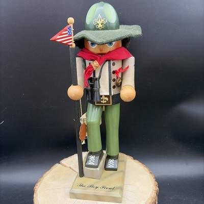 STEINBACH German NUTCRACKER THE BOY SCOUT    German Handcrafted Collectible Tags