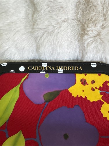 BORSA POCHETTE CAROLINA HERRERA FIORITA CON MACCHIE BIANCHE/CUSTODIA TRUCCO NUOVA - Foto 2 di 5