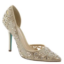 Betsey Johnson Chic Women's Pump