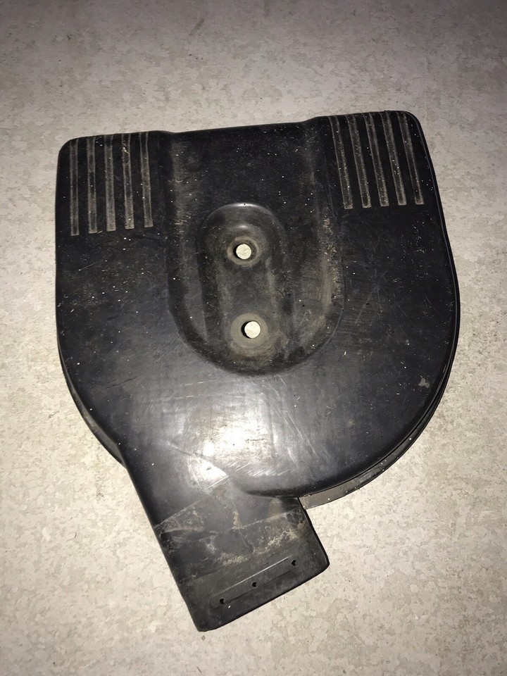 NISSAN D21 Pickup Hardbody AIR Cleaner Intake (TOP PART) OEM 199097