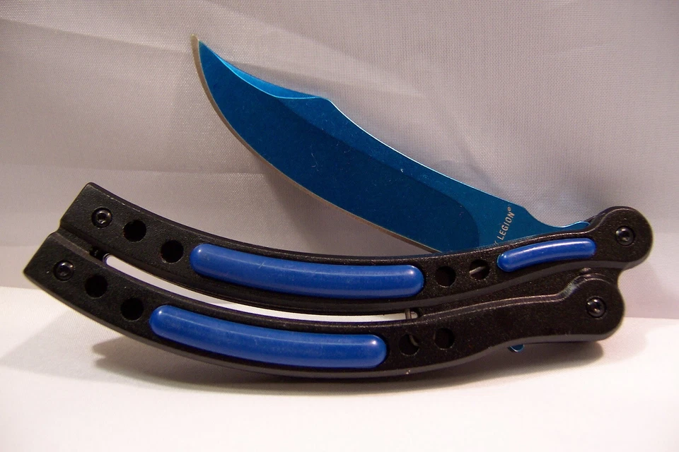 LEGIÃO NEGRA: FACA DE BOLSO LÂMINA AZUL ABERTURA ASSISTIDA QUADRO TRAVA DE LÂMINA 8 polegadas NOVO - Imagem 2 de 4