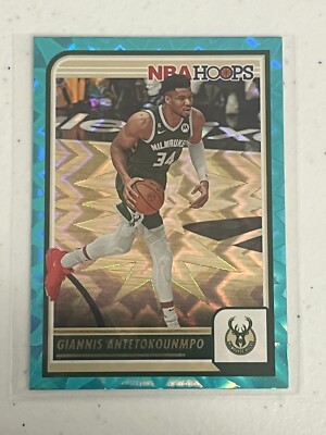 2023-24 Hoops Teal Explosion Giannis Antetokounmpo Milwaukee Bucks #147