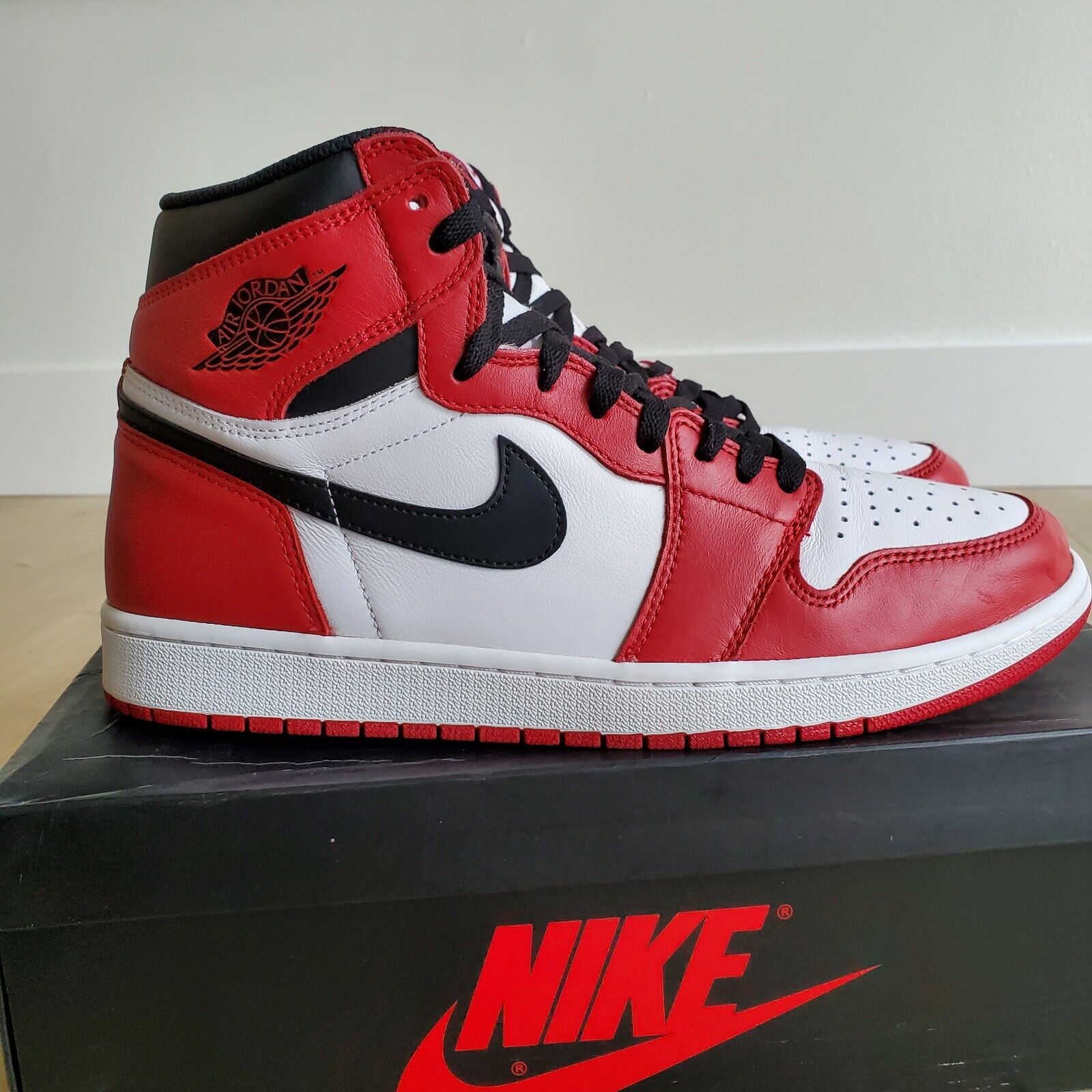 chicago banned jordan 1