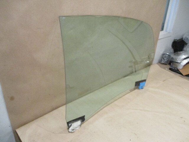 Maserati Quattroporte - LH Rear Door Glass - P/N 66550100