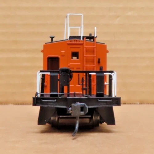 FOX VALLEY MODELS FVM 31154 TRANSFER CABOOSE MILWAUKEE ROAD # 01773 HO SCALE - Image 2 of 4