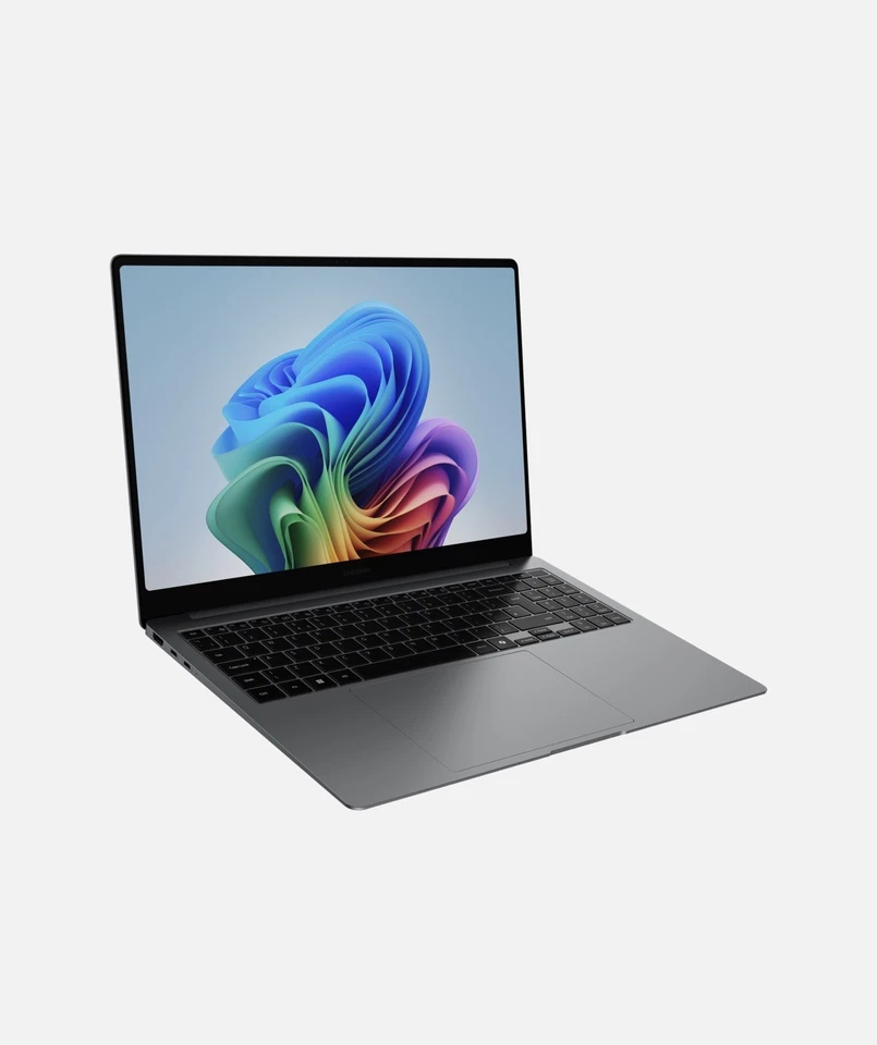 Samsung Galaxy Book5 Pro (16", Core Ultra 7, 16GB) - Image 2 of 4