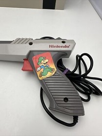 NES Console 2 Controllers - Zapper & Mario Bros./Duck Hunt Tested No Power Cord
