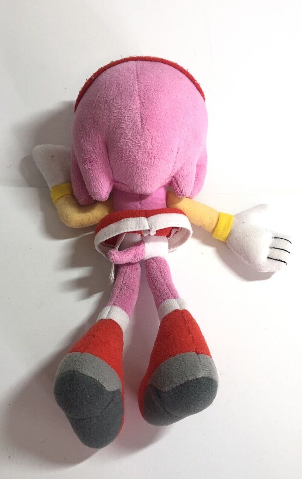 Boneco de Pelúcia Tomy Sonic The Hedgehog - Amy Rose Plush T22390