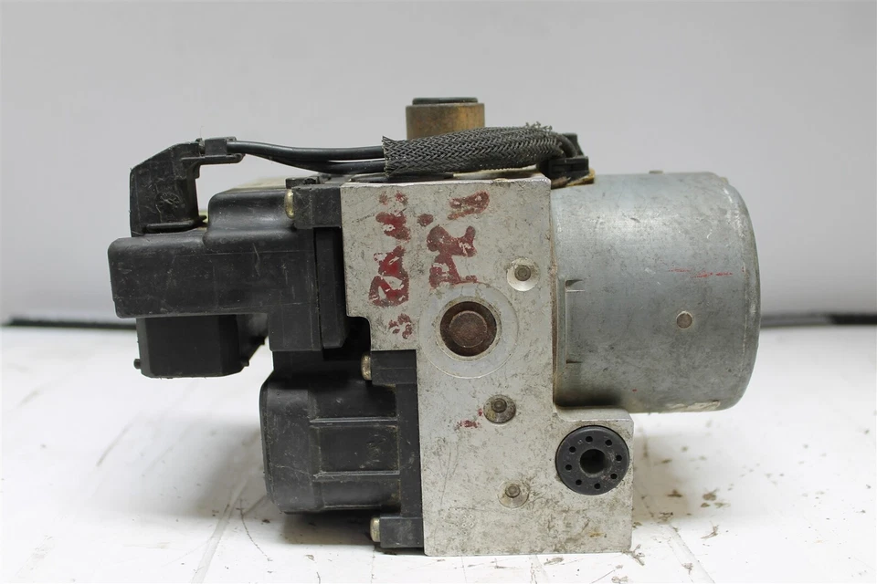 10432910 Pontiac Grand Prix 00-03 ABS Antilock Brake Pump Control OEM 238 6L1 - Image 3 of 4