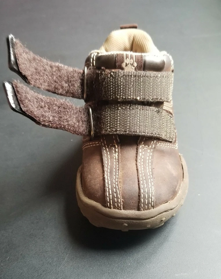 Buster Marrón Cuero Marrón Niño Botas de Senderismo Talla 5M En muy buen estado Infantil Zapatilla Zapato Foto 4 de 4