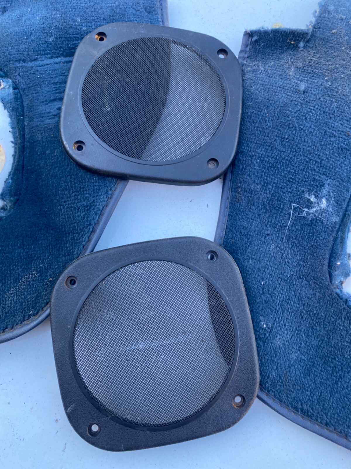 BMW E30 325i 318i Coupe Front Kick Panel Speaker Grill Cover blue