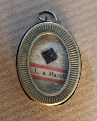Relicario devocional de Santa Luisa de Marillac, siglo XIX - Imagen 1 de 4