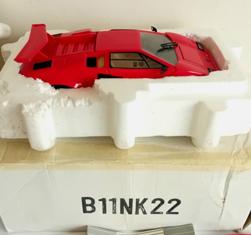 Franklin Mint Mini Lamborghini Countach. 1:24 Scale. Boxed. - Picture 2 of 23