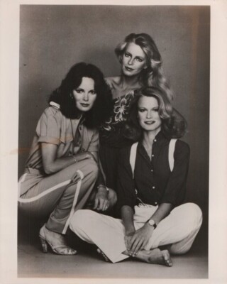 Jaclyn Smith Cheryl Ladd Shelley Hack Charlies Angels 8 x 10 Black And White