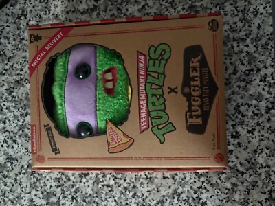 Teenage mutant ninja turtle fuggler Donatello