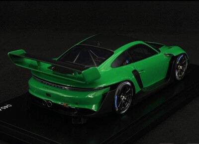 Spark Porsche 911 GT3 R Rennsport Type 992 2024 Viper Green Dealer