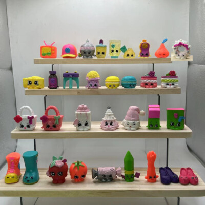 Shopkins EXCLUSIVE CHRISTMAS BLIND BAUBLES  Collectible Figures - You Pick