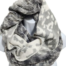 Infinity Scarf Gray Faux Fur Knit Acrylic Polyester One Size Collection Eighteen