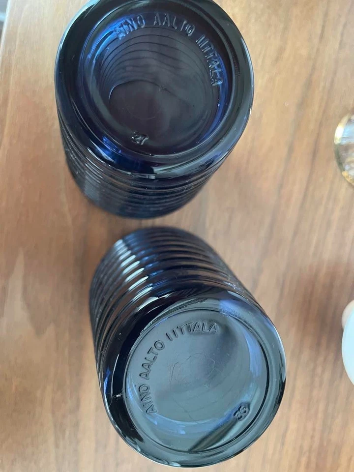 Juego de pares de vasos de vidrio Iittala Aino Aalto 33 cl azul arándano Foto 4 de 4