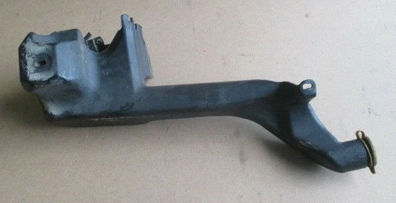 VAUXHALL ZAFIRA B ~ FRONT WINDSCREEN WASHER BOTTLE + PUMP MOTOR PART GM 13145448 - Image 2 of 3