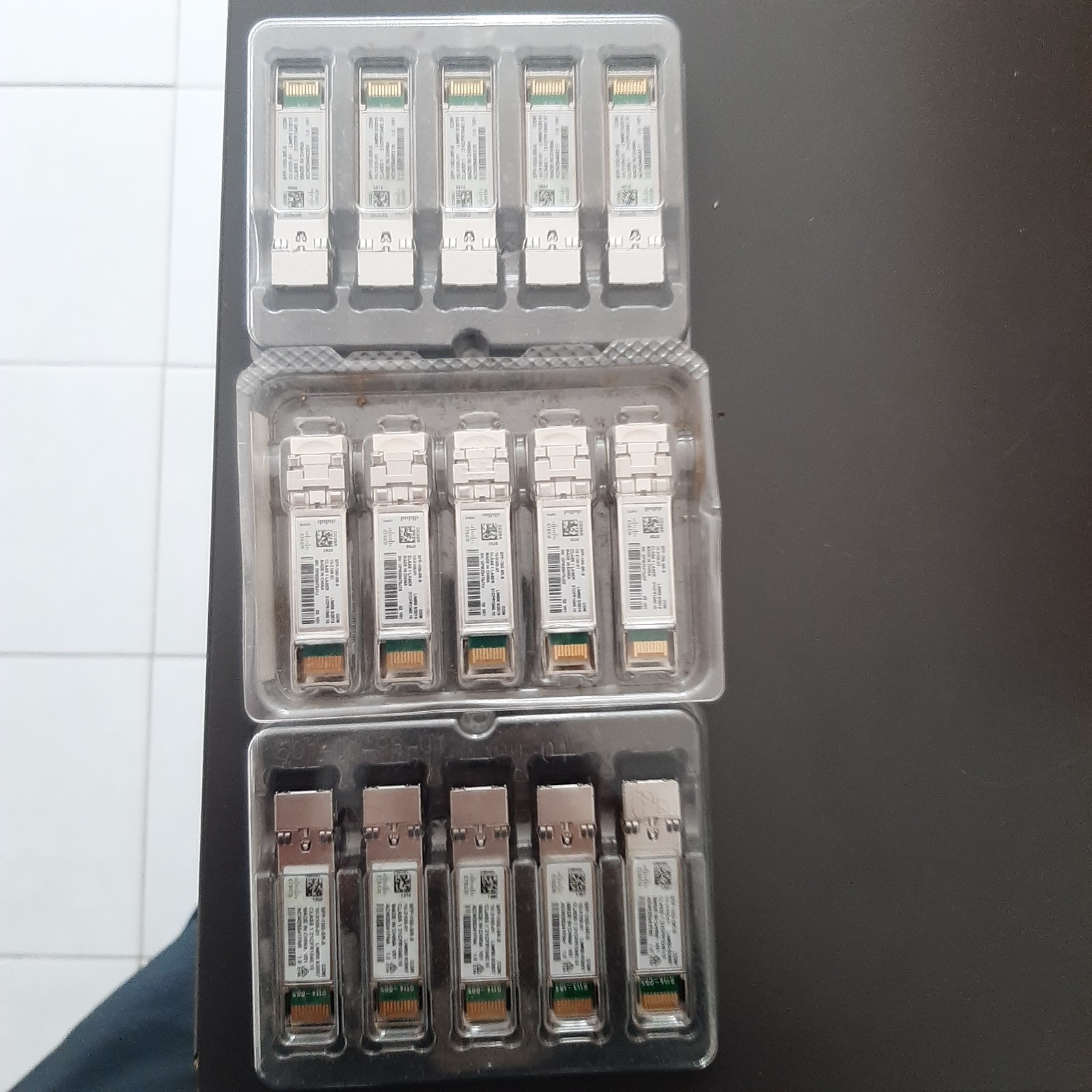 Cisco SFP-10G-SR-S stop aux pannes réseau avec ce transmetteur optique multimode