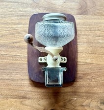 Alte Vintage Wandkaffeem&uuml;hle Glas Holz Antik