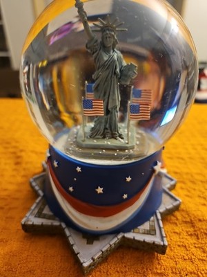 Hallmark Musical Patriot  Globe Vintage Statue Of Liberty Limited Edition