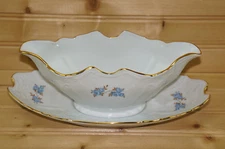 Bernadotte Czech BDT19 Gravy Boat or Sauce Bowl with attached Underplate 10 1/2"