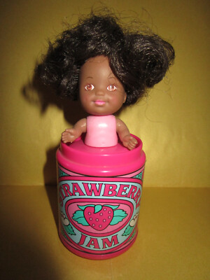 B880) ALTE KLEINE DUNKELHÄUTIGE VINTAGE STRAWBERRY JAM DOLL KENNER 1991 SEHR GUT