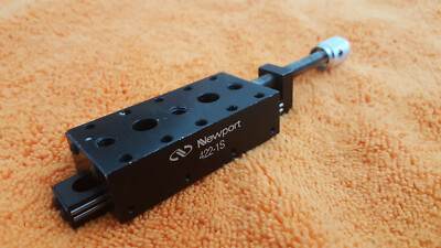 Stages Linéaires Newport 422-1S Avec Contrôleur TSX-1A - Matériel De Positionnement Occasion