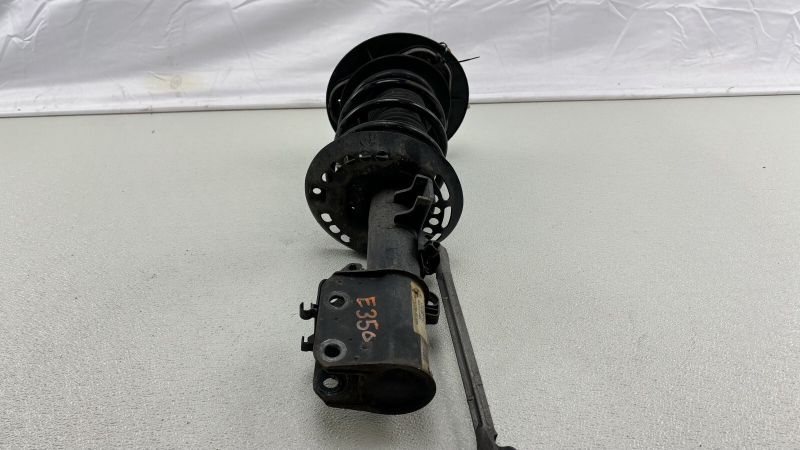 MERCEDES E350 Shock Absorber Strut Front LH 77 K AWD 2015 