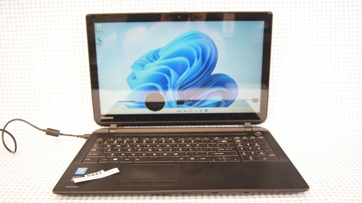 Toshiba Intel Core i3 4th Gen. 8GB RAM PC Laptops & Netbooks for