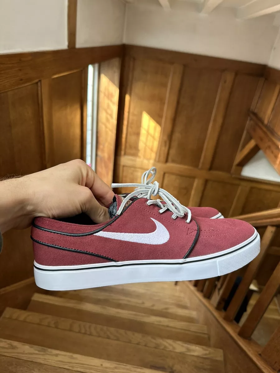 Nike janoski brown top