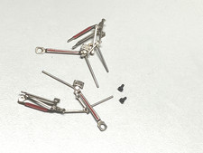 Märklin  3031- BR 81  --GESTÄNGE links u. rechts mit SCHRAUBE    --    121/15