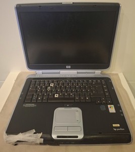 HP Pavilion zv5000 Notebook  Hewlett Packard 15,4" Display ( 1894 )