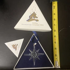 1995 Swarovski Crystal SCS Annual Christmas Holiday Snowflake ornament