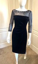 TAHARI Formal Party Dress navy blue velvet rhinestone beads sheer neckline sz 4