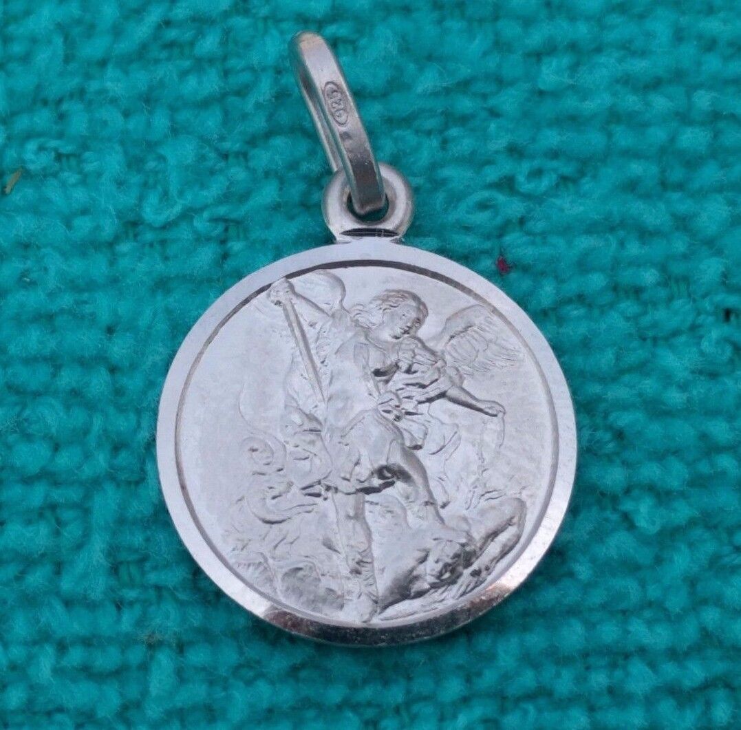 Picture 4 of 9