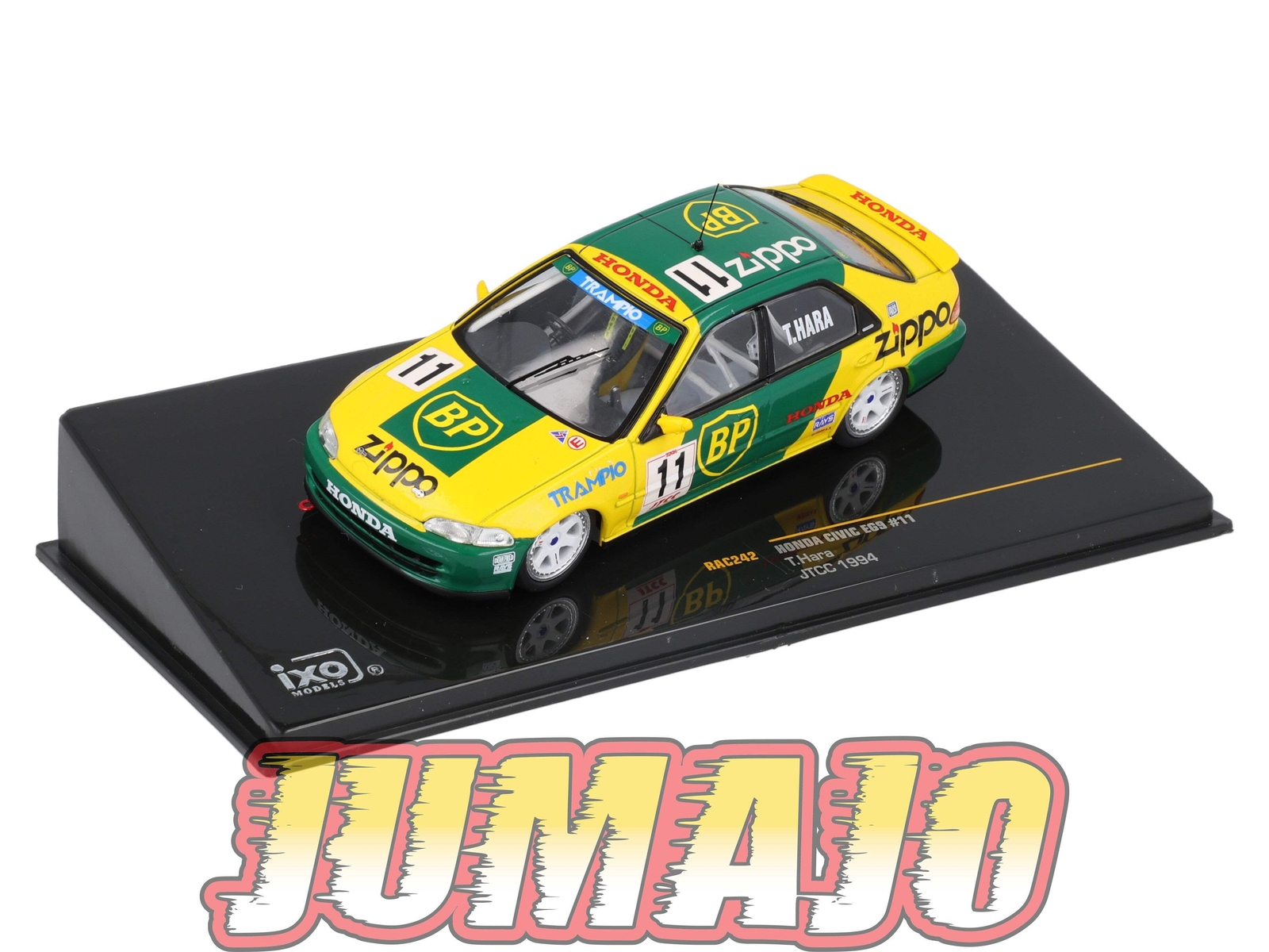 Foto 1 di 9