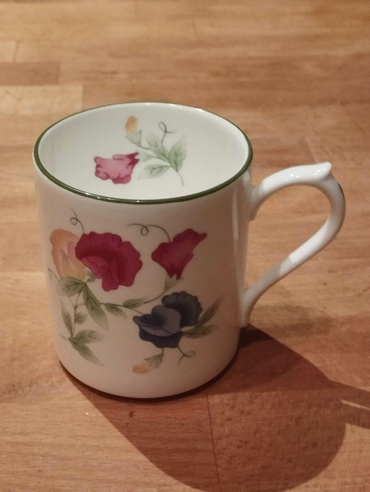 Royal Stafford Sweet Pea Fine Bone China Mug Vintage EXELLENT CONDITION