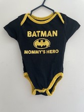 Batman Baby Boy Mommy's Hero Logo Cotton Blend Short Sleeve Bodysuit Black 6-9 M