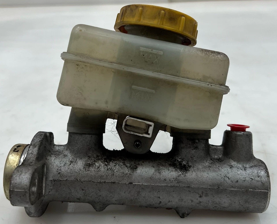 Brake Master Cylinder Assembly Subaru WRX Legacy Impreza Baja OEM 26401AC220 - Image 2 of 4