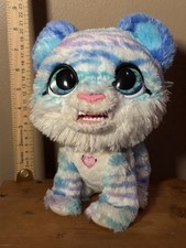 FurReal North Sabertooth Kitty Teeth Chattering Tiger Interactive Hasbro
