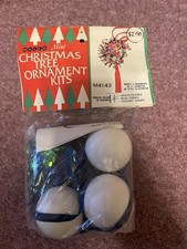 Vintage Walco BLUE GREEN Sequin Pin Bead Mini Christmas Ornaments Kit M4143
