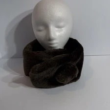 Dennis Baso Pull Through Faux Fur Womens Scarf in Brown