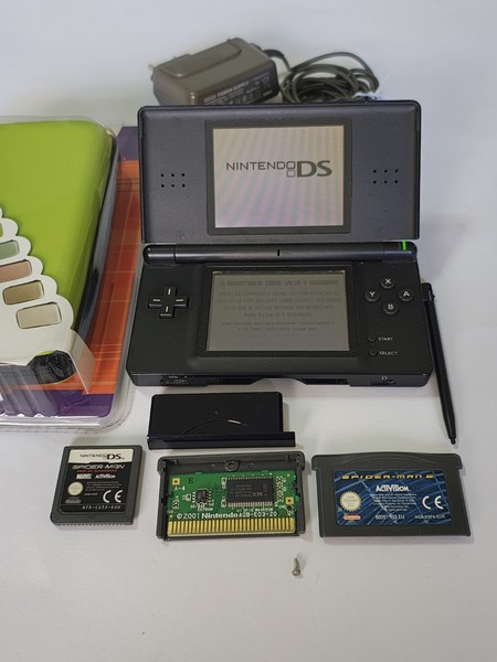 CONSOLA NINTENDO DS LITE + JUEGOS  SPIDERMAN + FUNDA + CARGADOR LEER DESCRIPCIÓN