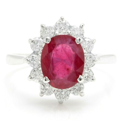 Ring 5,75 Karat natürlicher roter Rubin und Diamanten in 14 Karat massivem Weißgold